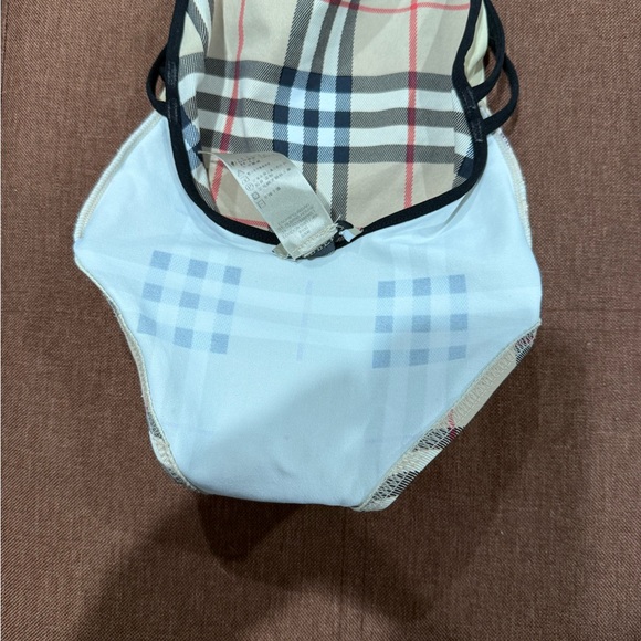 Burberry girls Plaid One Piece Swimsuit - Beige, Black, Red, size 9 months - Picture 7 of 8